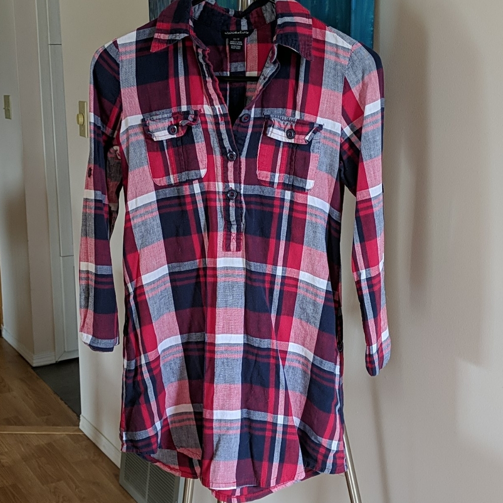 Long sleeve plaid top